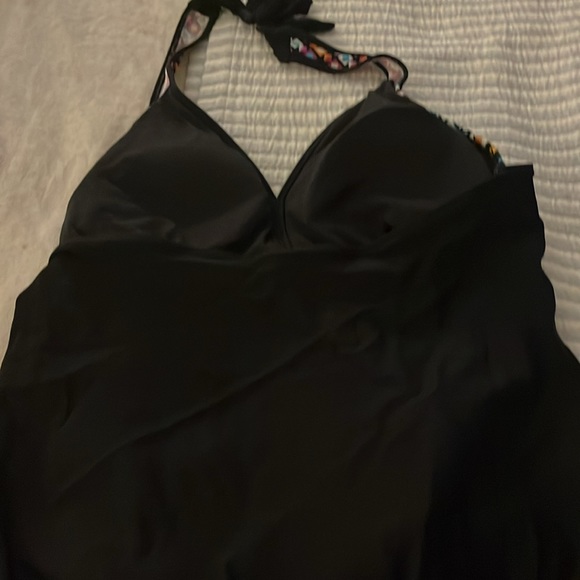 Bathing suit - Picture 5 of 5